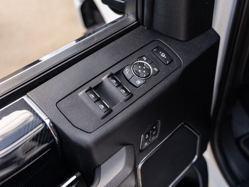 Used 2020 Ford F250 Platinum w/ FX4 Off-Road Package image 20