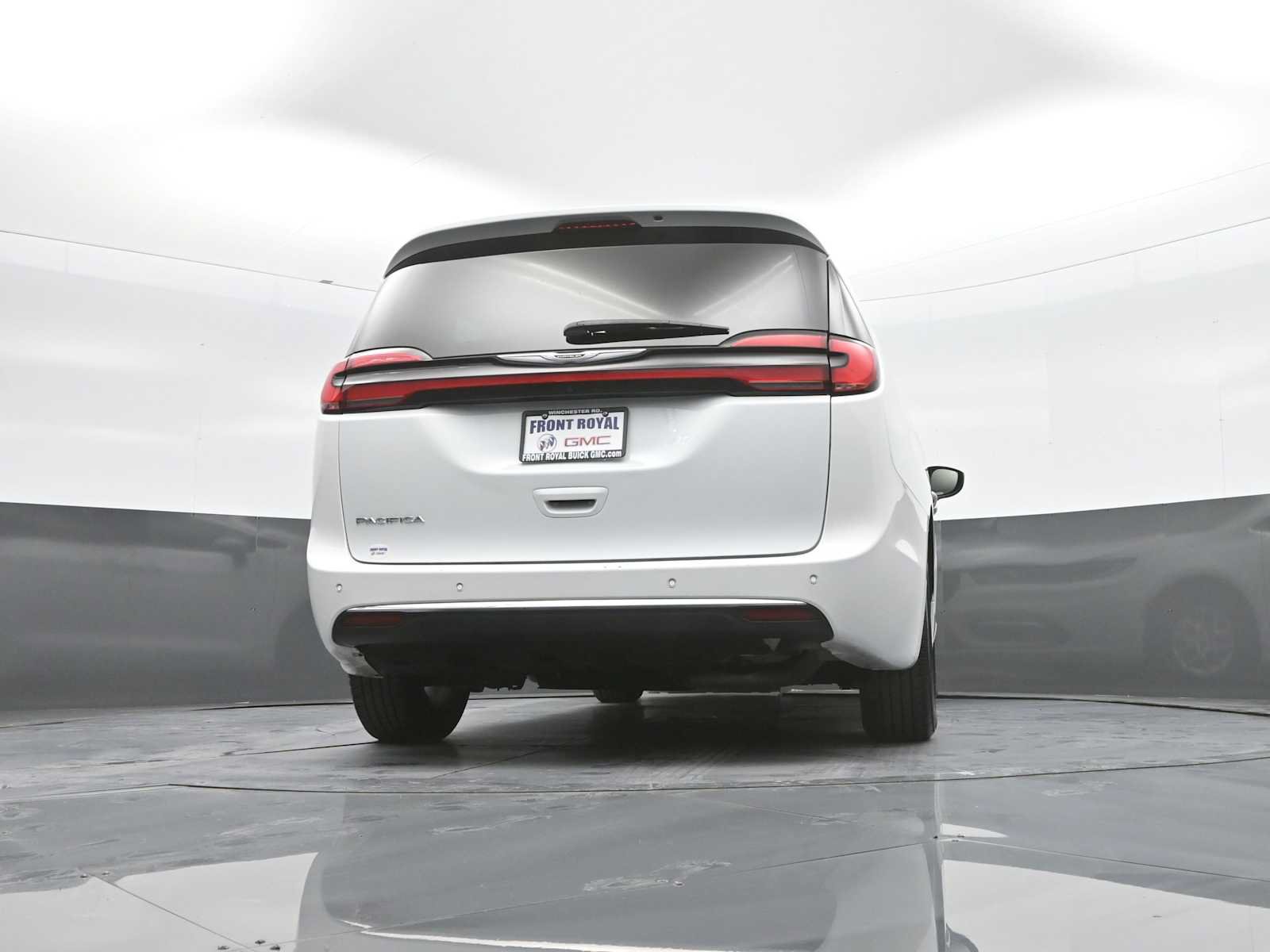 Used 2023 Chrysler Pacifica Touring-L FWD image 37