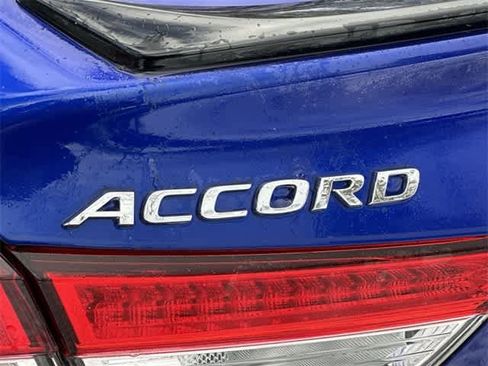 Used 2022 Honda Accord Sport image 17