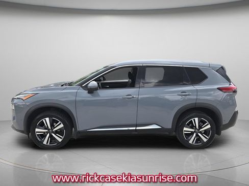 Used 2023 Nissan Rogue SL w/ SL Premium Package FWD image 3