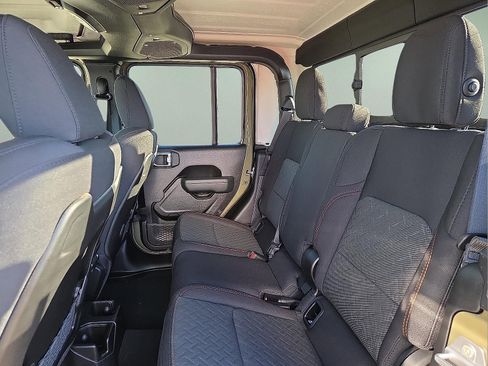 New 2026 Jeep Gladiator Mojave w/ Safety Group image 10