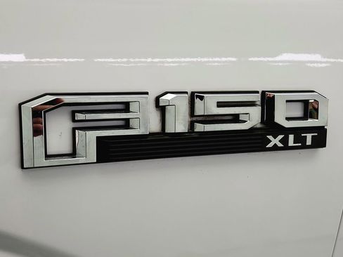 Used 2016 Ford F150 XLT image 32