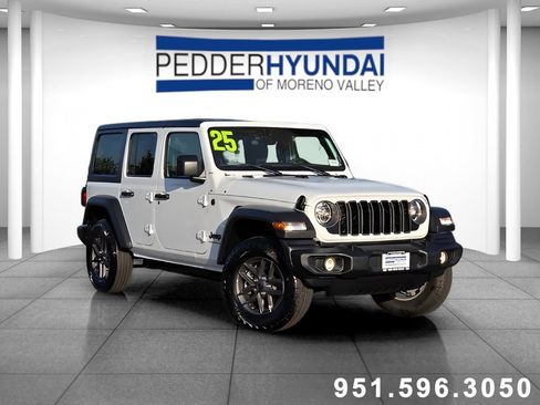 Used 2025 Jeep Wrangler Unlimited Sport AWD/4WD image 1