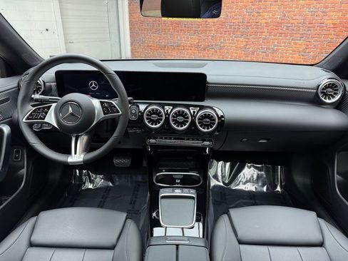 Used 2025 Mercedes-Benz CLA 250 CLA 250 image 12