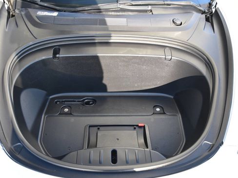 Used 2018 Tesla Model 3 Long Range image 15