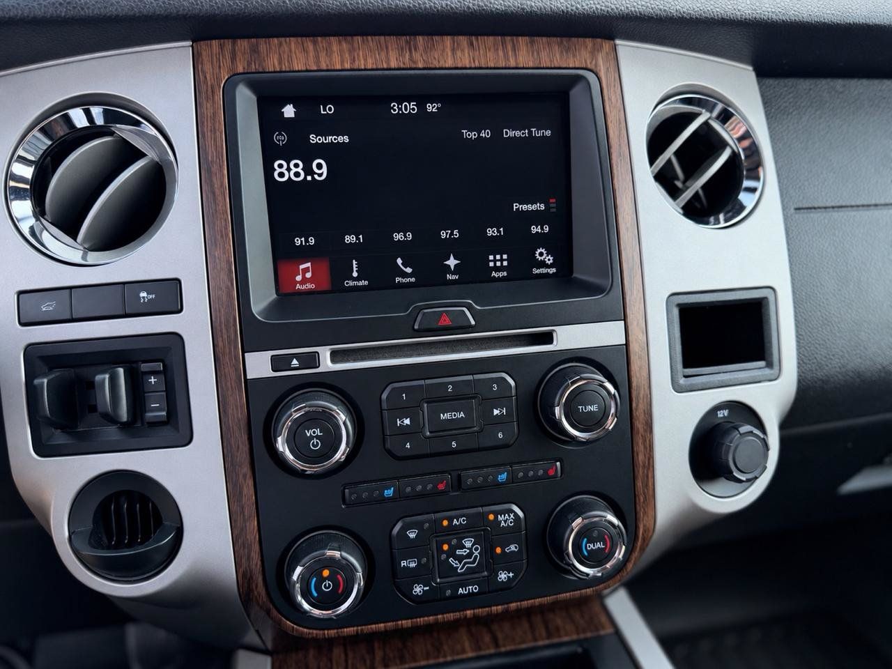 Used 2016 Ford Expedition EL King Ranch RWD image 24