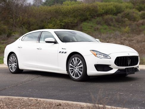 Used 2022 Maserati Quattroporte Modena image 10