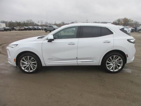New 2026 Buick Envision Avenir image 9