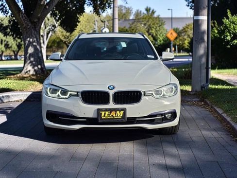 Used 2017 BMW 330i xDrive Wagon AWD/4WD image 3