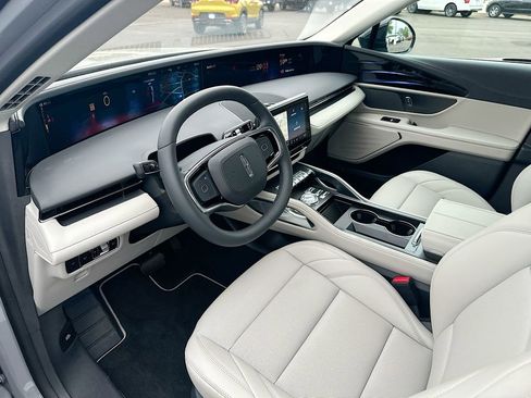 New 2026 Lincoln Nautilus Premier AWD/4WD image 10