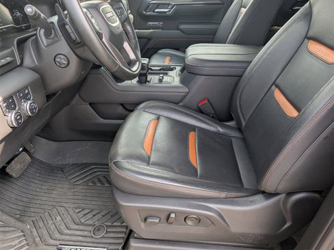 Used 2025 GMC Sierra 1500 AT4 w/ AT4 Premium Package image 14