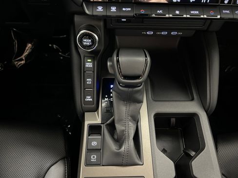 Used 2024 Toyota Land Cruiser image 20