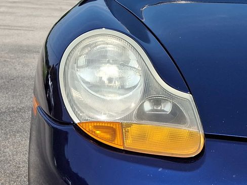 Used 2001 Porsche Boxster RWD image 9