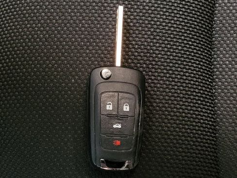 Used 2014 Chevrolet Cruze LT image 32