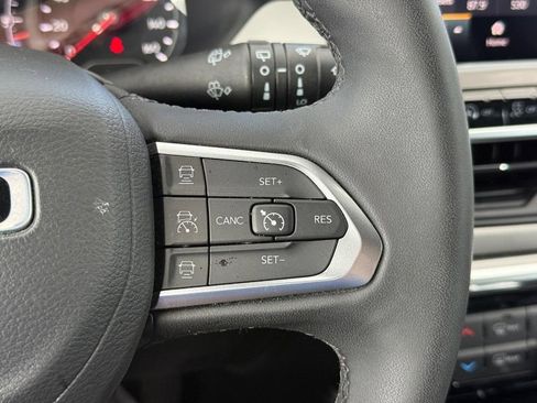 Used 2024 Jeep Compass Limited AWD/4WD image 15
