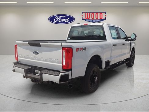 New 2026 Ford F250 XL w/ STX Appearance Package AWD/4WD image 3