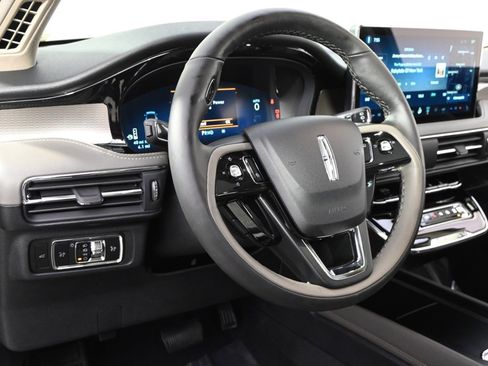 New 2026 Lincoln Corsair Reserve w/ Jet Appearance Package image 11