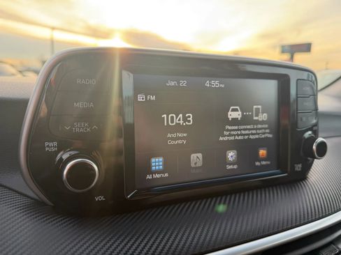 Used 2019 Hyundai Tucson SE image 16