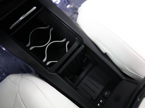 Used 2016 Tesla Model X Performance AWD/4WD image 35