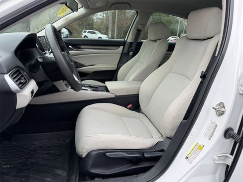 Used 2018 Honda Accord LX image 15