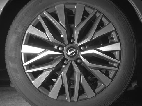 Used 2025 Nissan Altima 2.5 SV image 15