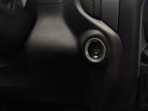 Used 2021 Chevrolet Silverado 1500 RST image 35