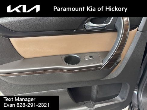 Used 2015 GMC Acadia SLT w/ Technology Package image 13