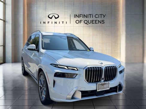 Used 2024 BMW X7 xDrive40i w/ Premium Package AWD/4WD image 1