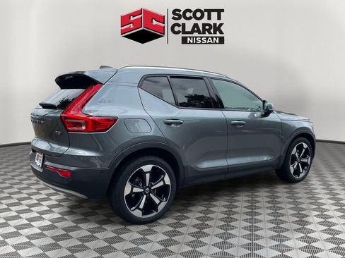 Used 2019 Volvo XC40 T5 Momentum AWD/4WD image 6