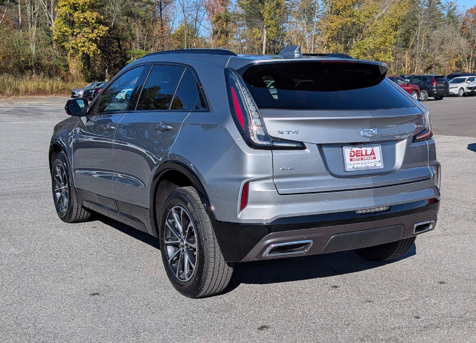 Used 2024 Cadillac XT4 Sport AWD/4WD image 5