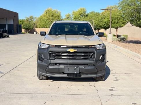 Used 2024 Chevrolet Colorado W/T image 3
