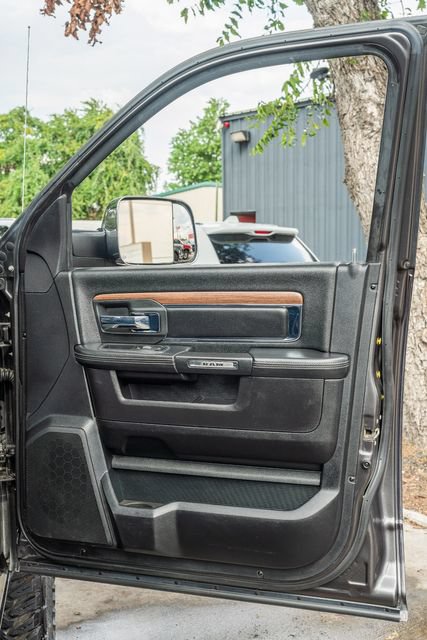 Used 2017 RAM 3500 Laramie AWD/4WD image 44