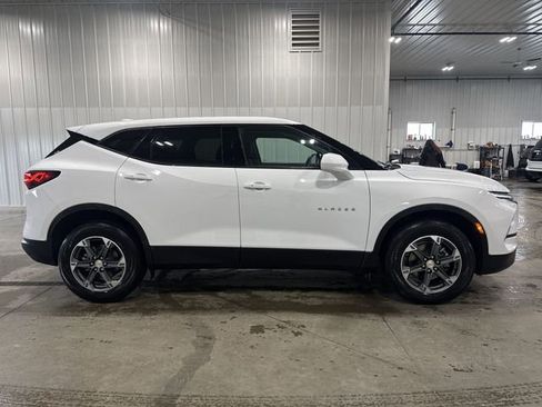 Used 2025 Chevrolet Blazer LT image 5