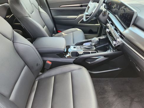 New 2025 Kia Telluride S image 11