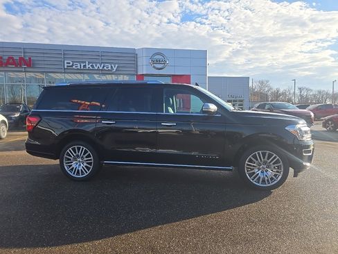 Used 2022 Ford Expedition Max Platinum image 8