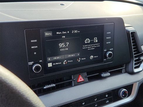 Certified 2025 Kia Sportage LX image 17