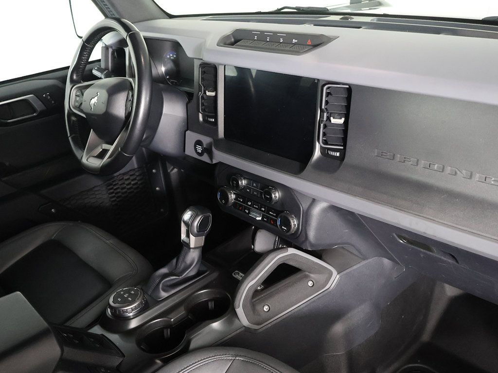 Used 2024 Ford Bronco Big Bend w/ Sasquatch Package AWD/4WD image 26