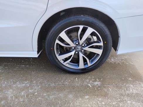 Used 2024 Honda Odyssey Touring image 24