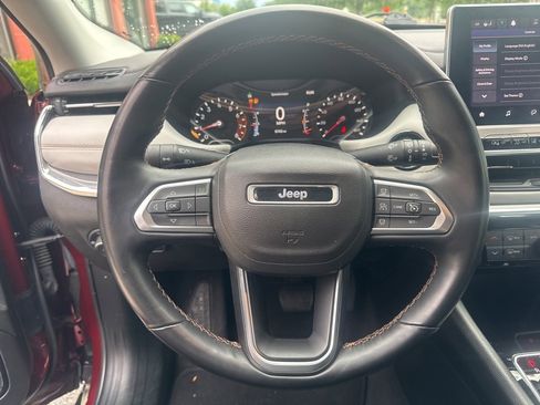 Used 2022 Jeep Compass Limited image 24