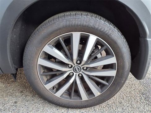 Certified 2024 Nissan Pathfinder Platinum image 22