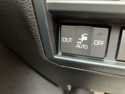 Used 2026 Toyota Sequoia Platinum AWD/4WD image 15