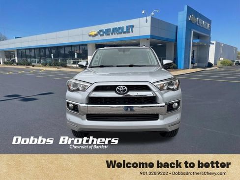 Used 2018 Toyota 4Runner Limited AWD/4WD image 2