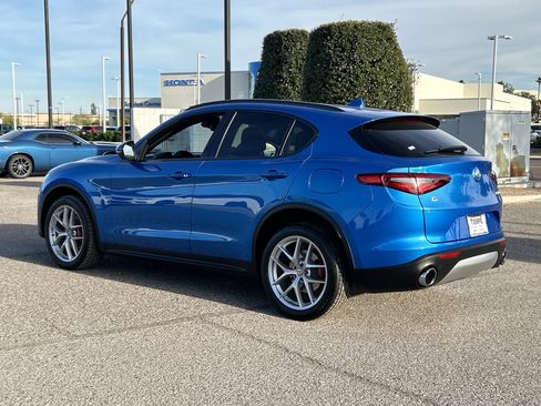 Used 2018 Alfa Romeo Stelvio Ti Sport image 4
