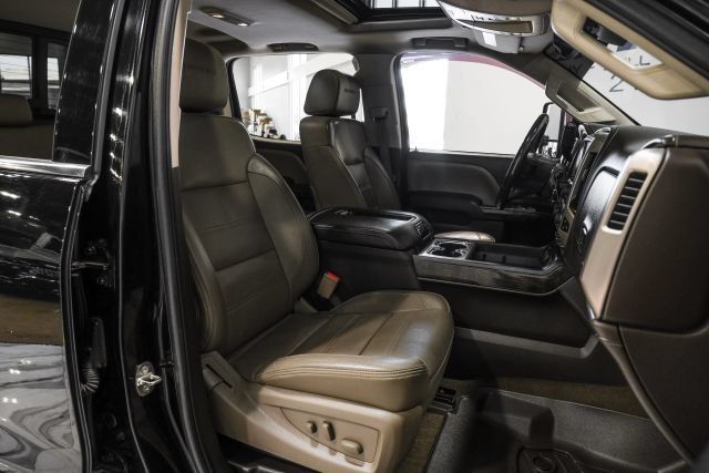 Used 2015 GMC Sierra 2500 Denali w/ Duramax Plus Package AWD/4WD image 33