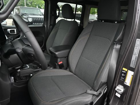 Used 2025 Jeep Wrangler Unlimited Sport S 4xe AWD/4WD image 12