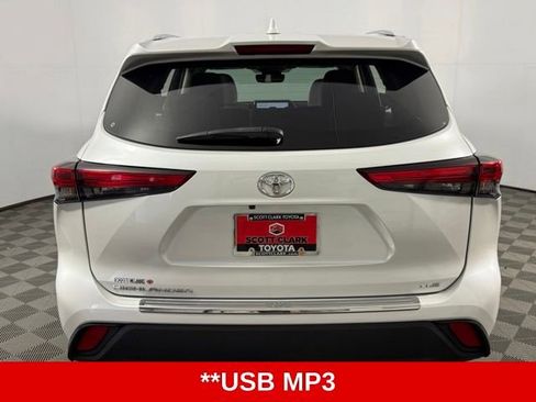 Used 2023 Toyota Highlander XLE FWD image 7