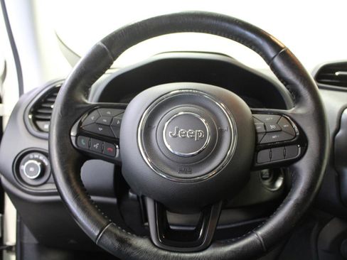 Used 2020 Jeep Renegade Altitude AWD/4WD image 7