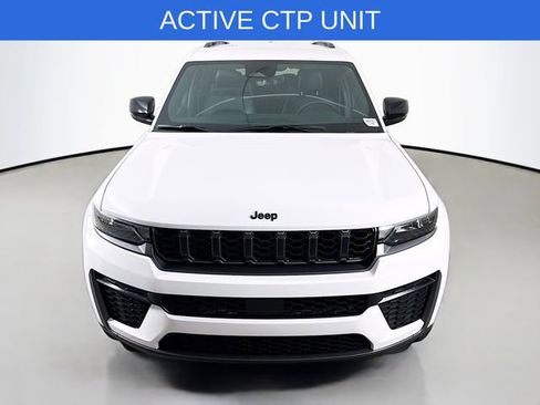 New 2026 Jeep Grand Cherokee L 4WD image 2