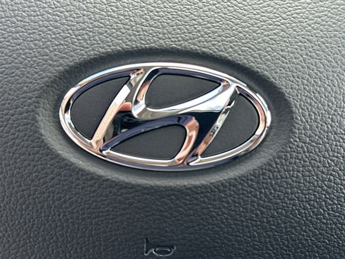 New 2026 Hyundai Venue SEL image 25