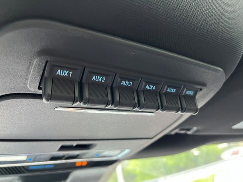 Used 2024 Ford F250 Platinum AWD/4WD image 21